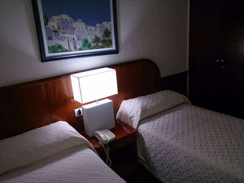 Hotel Orly Corrientes Szoba fotó